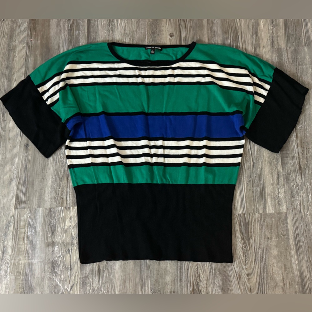 Cable & Gauge Green and Black Crew Neck Sweater EUC